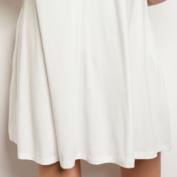 Off-white floral embroidery jersey tunic dress. - Picture 6 of 6